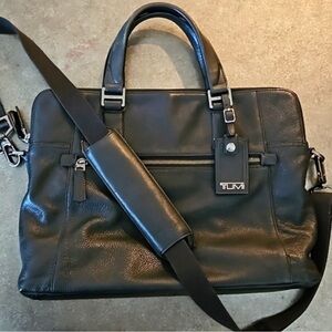 EUC TUMI Leather Messenger/Laptop Bag